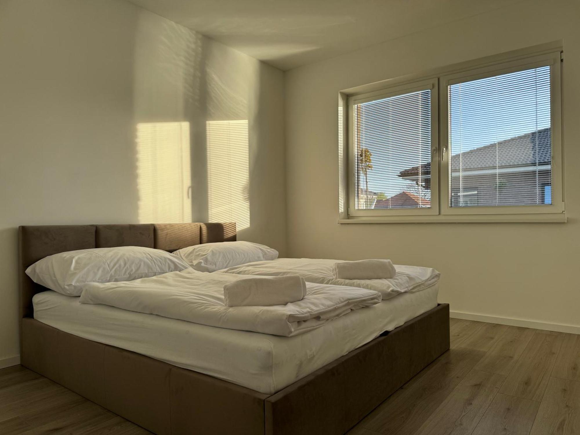 33 Apartment